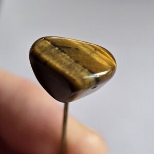Vintage tiger eye stone stick pin stickpin tumbled brown stone gold tone brooch